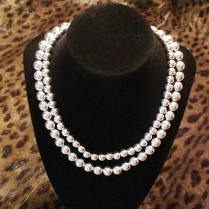 Silver double beaded neckace